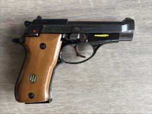 BERETTA 82